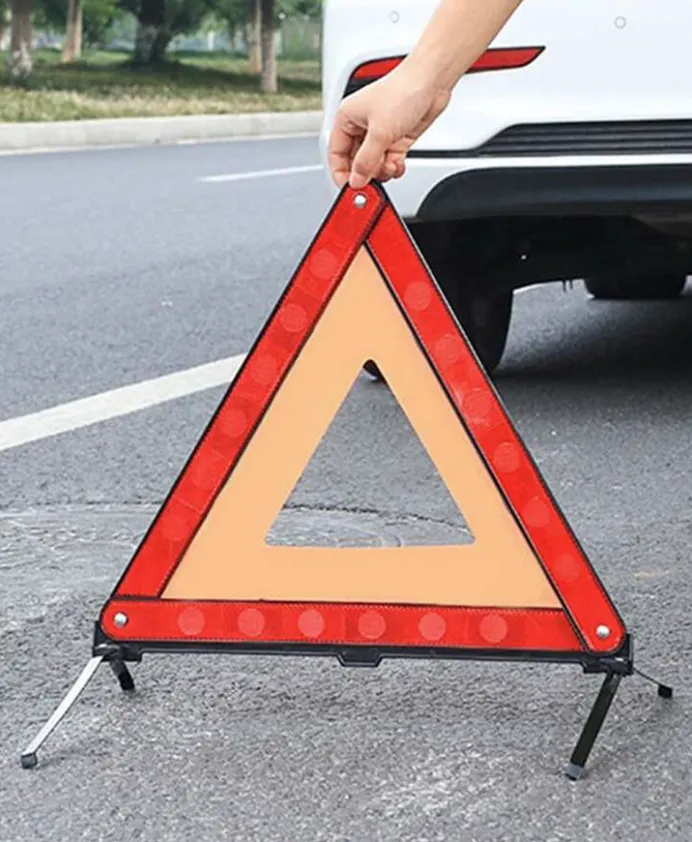Reflector traffic triangle 
